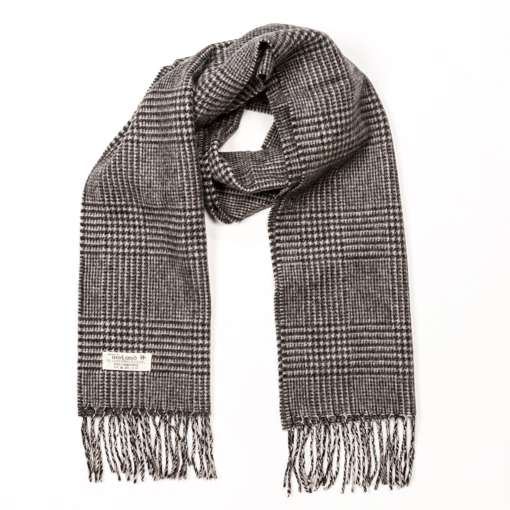 100% Lambswool Scarf (Black and White Glencheck)