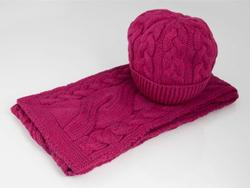 Aran Cable-knit Scarf and Hat Set - Pink